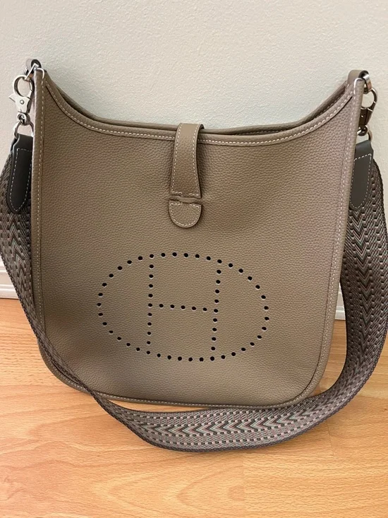 NWOT ✨Leather Strap Shoulder Bag with replacement shoulder strap and inner - Picture 8 of 11